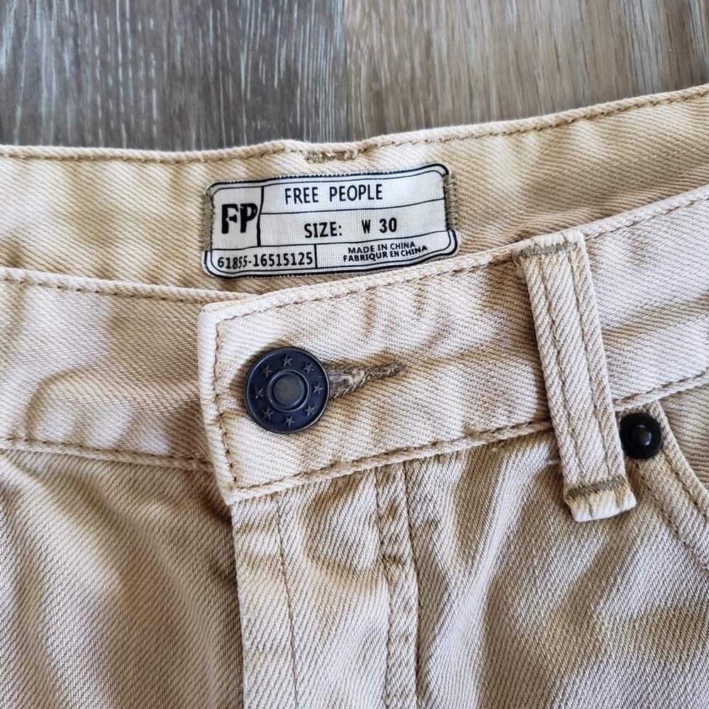 FREE PEOPLE SHORTS - Picture 4 of 8